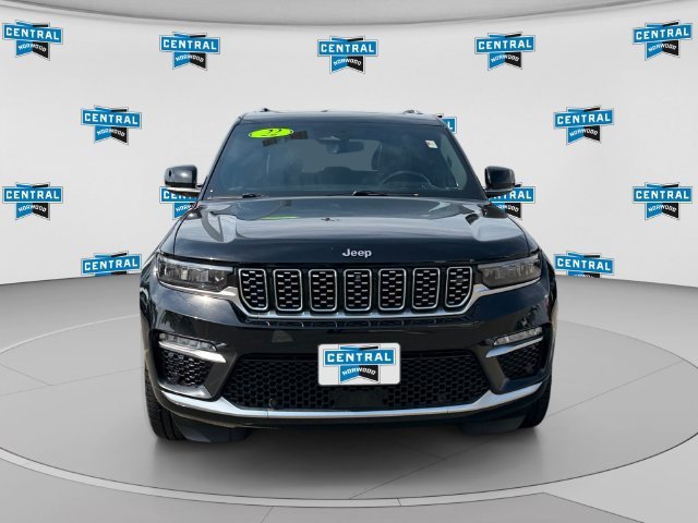 Certified 2022 Jeep Grand Cherokee Summit w/ Adv Protech Group IV AWD/4WD image 9