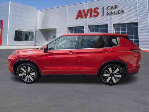 Used 2025 Mitsubishi Outlander SE AWD/4WD image 10