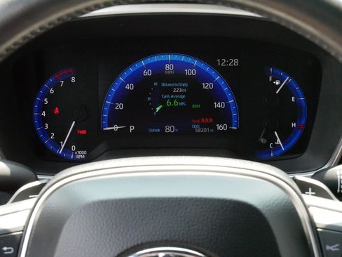 Used 2020 Toyota Corolla XSE FWD image 21