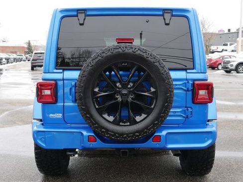 Used 2022 Jeep Wrangler Unlimited Sahara image 5