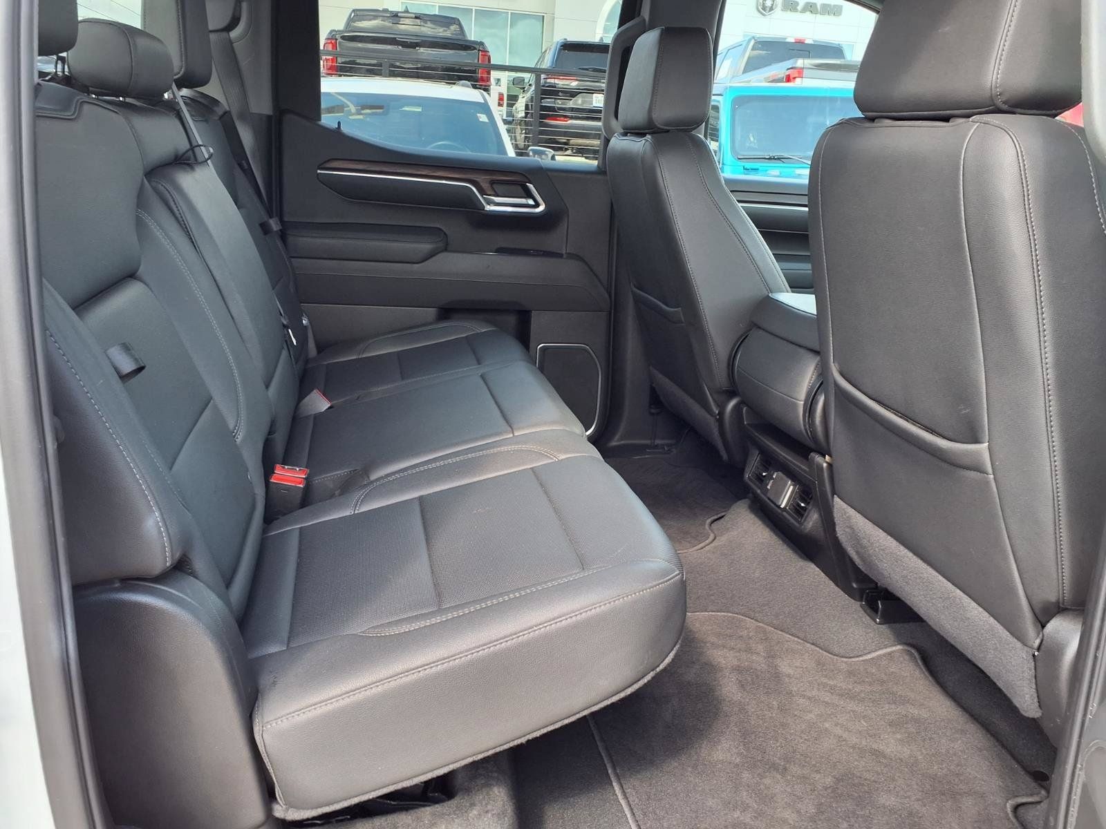 Used 2025 GMC Sierra 1500 SLT RWD image 20