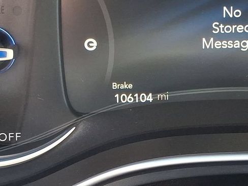 Used 2018 Chrysler Pacifica Limited w/ Advanced Safetytec Group FWD image 19