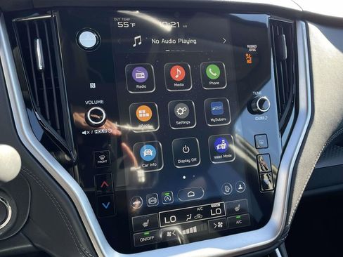 Used 2025 Subaru Outback Premium w/ Popular Package #1A image 15