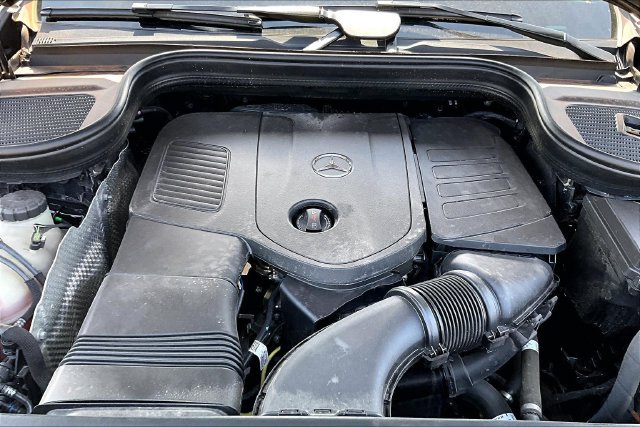 Used 2025 Mercedes-Benz GLE 350 4MATIC image 34