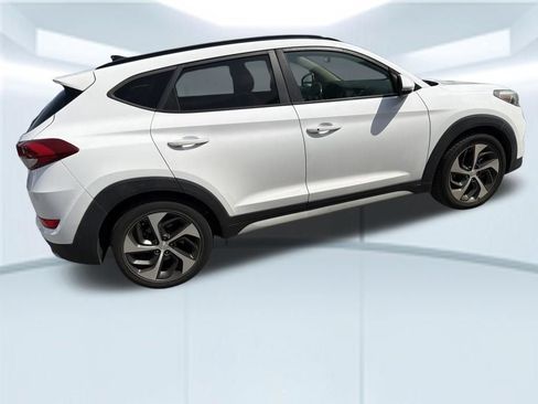 Used 2018 Hyundai Tucson Value FWD image 5
