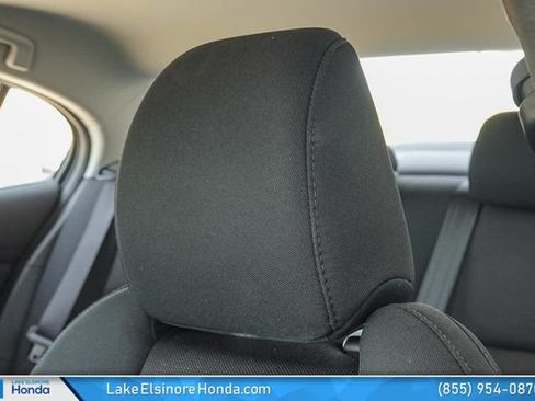 Used 2025 MAZDA MAZDA3 s FWD image 28