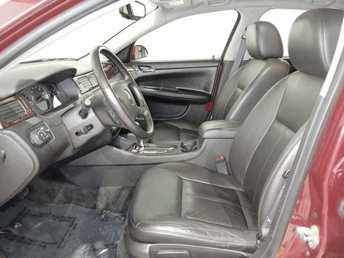 Used 2013 Chevrolet Impala LTZ FWD image 9