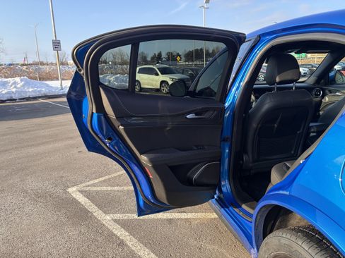 Used 2019 Alfa Romeo Stelvio Quadrifoglio w/ Convenience Package image 28