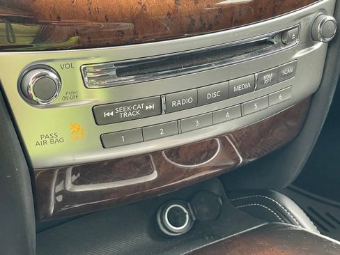 Used 2017 INFINITI QX60 Luxe w/ Deluxe Technology Package AWD/4WD image 27