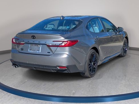 Used 2025 Toyota Camry SE w/ Convenience Package AWD/4WD image 5