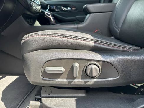 Used 2023 Chevrolet Traverse RS AWD/4WD image 20