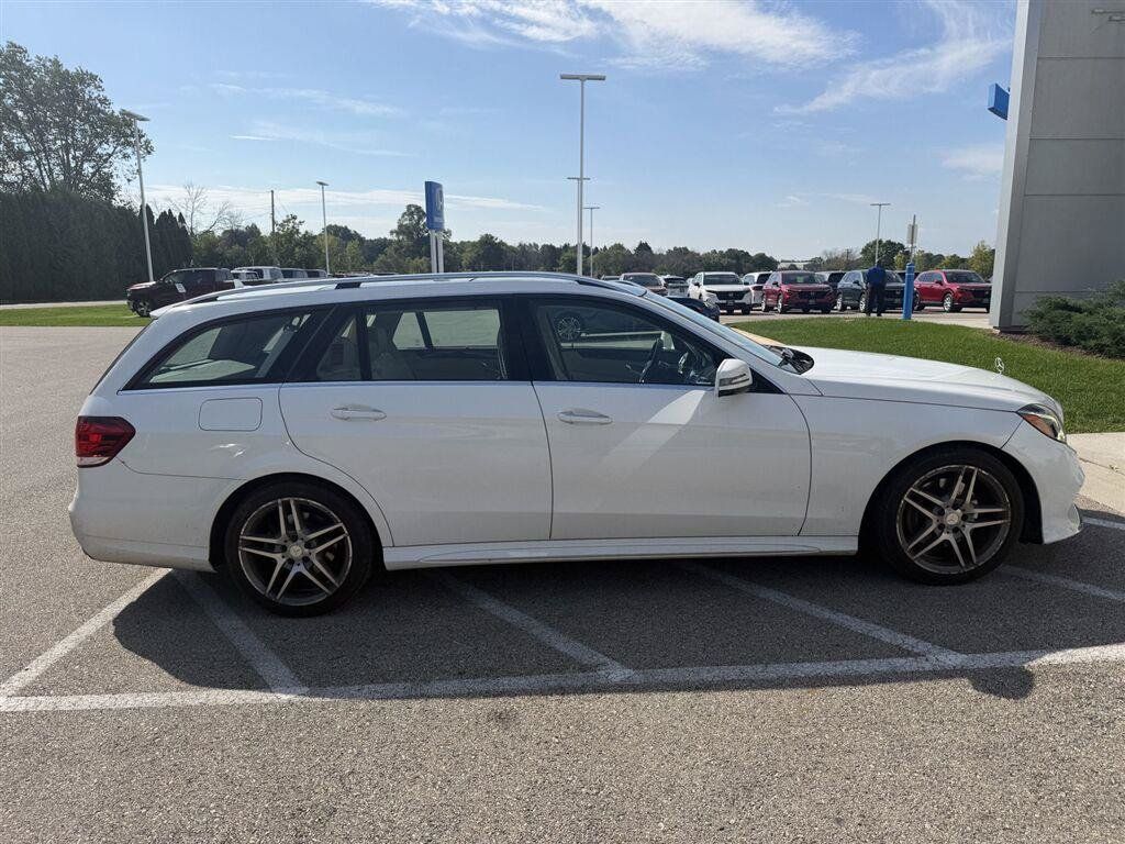Used 2016 Mercedes-Benz E 350 4MATIC Wagon image 26