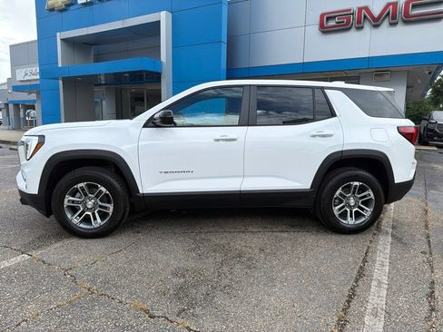 New 2027 GMC Terrain Elevation FWD image 2