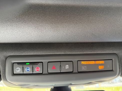 Used 2021 Chevrolet Corvette Stingray Premium Cpe w/ Z51 Performance Package image 23