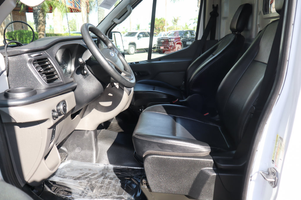 Used 2024 Ford Transit 250 148 Medium Roof RWD image 24