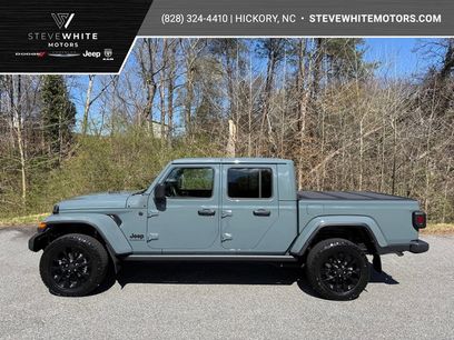 Used 2024 Jeep Gladiator Sport