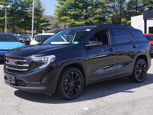 Used 2020 GMC Terrain SLE w/ Driver Convenience Package image 9