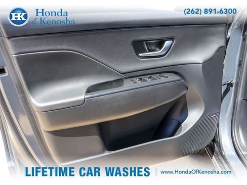 Used 2024 Hyundai Kona Limited AWD/4WD image 24