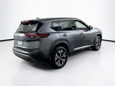 Used 2021 Nissan Rogue SV image 5
