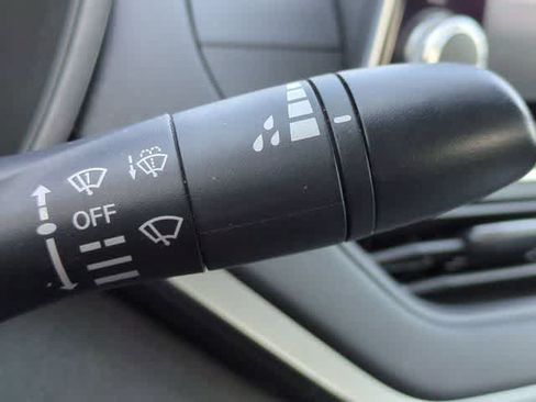 Used 2019 Nissan Altima 2.5 S AWD/4WD image 25