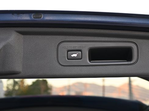 Used 2018 Honda Odyssey Elite image 52