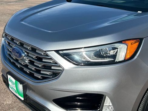 Used 2020 Ford Edge SEL image 16
