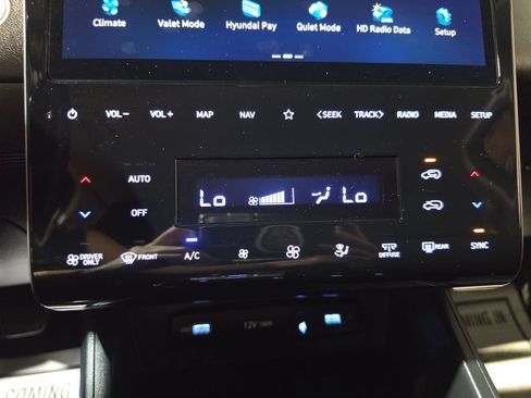 Used 2024 Hyundai Tucson Blue AWD/4WD image 16