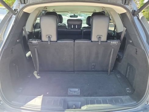 Used 2020 Nissan Pathfinder SL FWD image 9