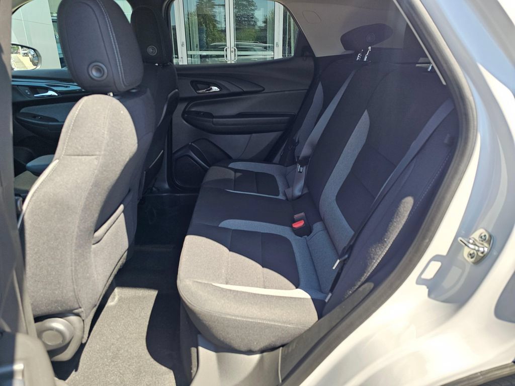 New 2026 Chevrolet TrailBlazer LT AWD/4WD image 16