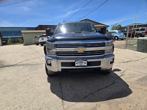 Used 2015 Chevrolet Silverado 2500 LT w/ LT Fleet Convenience Package AWD/4WD image 3