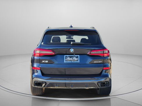 Used 2022 BMW X5 xDrive40i w/ M Sport Package AWD/4WD image 4