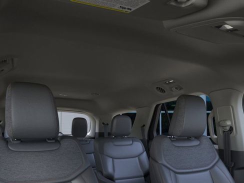New 2026 Ford Explorer Active image 22