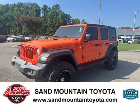 Used 2018 Jeep Wrangler Unlimited Sport AWD/4WD image 6