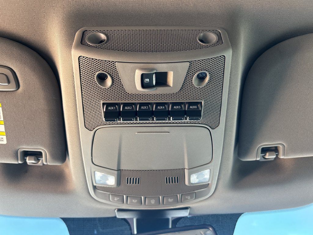 Used 2019 Ford F250 Lariat w/ Lariat Ultimate Package AWD/4WD image 16