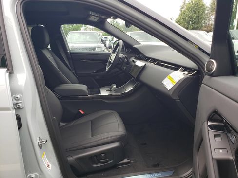 New 2026 Land Rover Range Rover Evoque S AWD/4WD image 17