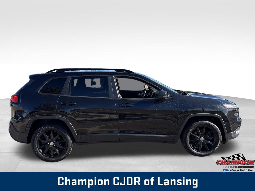 Used 2014 Jeep Cherokee Latitude w/ Cold Weather Group AWD/4WD image 9
