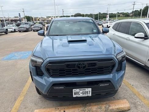 Used 2026 Toyota Tacoma TRD Sport RWD image 2