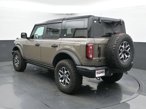 Used 2025 Ford Bronco Badlands AWD/4WD image 11