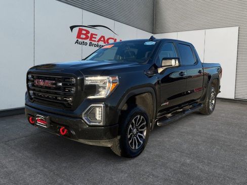 Used 2019 GMC Sierra 1500 AT4 w/ AT4 Premium Package image 3