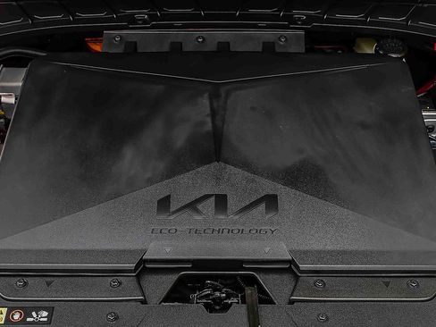 Certified 2024 Kia Niro Wind w/ Wind Preserve Package image 29