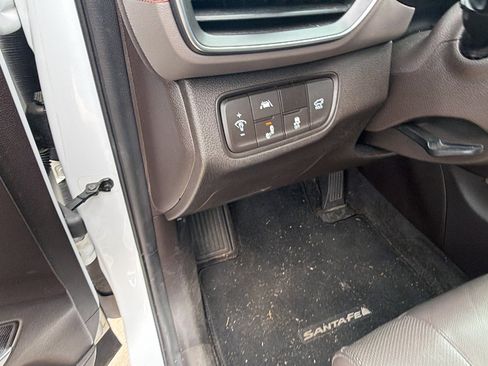 Used 2020 Hyundai Santa Fe Limited image 26