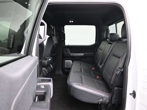 Used 2022 Ford F150 Lariat w/ Equipment Group 502A High AWD/4WD image 11