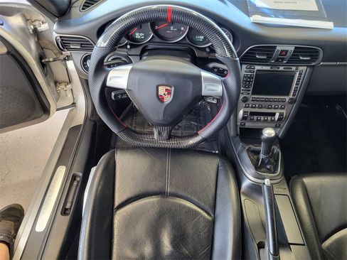 Used 2006 Porsche 911 Carrera 4 image 26