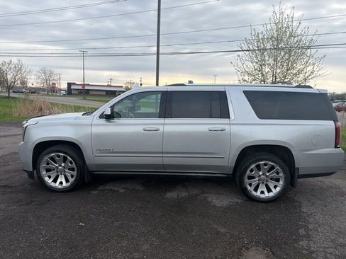 Used 2017 GMC Yukon XL Denali AWD/4WD image 2