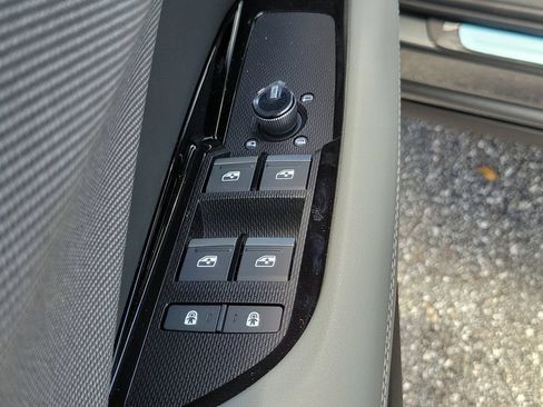 New 2026 Audi Q3 quattro 2.0T AWD/4WD image 21