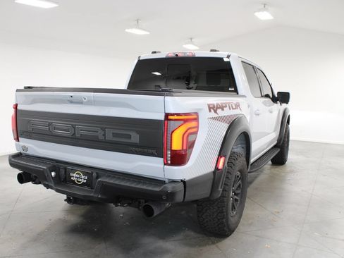 Used 2025 Ford F150 Raptor AWD/4WD image 9