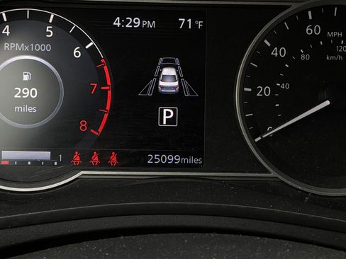 Used 2025 Nissan Versa SV FWD image 34