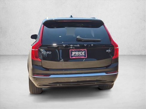 Used 2024 Volvo XC90 B5 Plus w/ Protection Package Premier AWD/4WD image 7