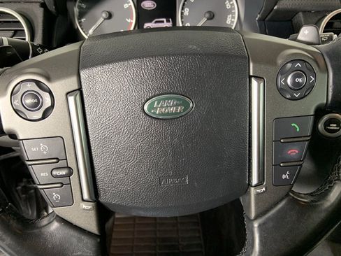 Used 2016 Land Rover LR4 HSE LUX image 34
