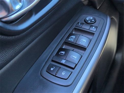 Used 2022 Jeep Cherokee Latitude Lux image 30